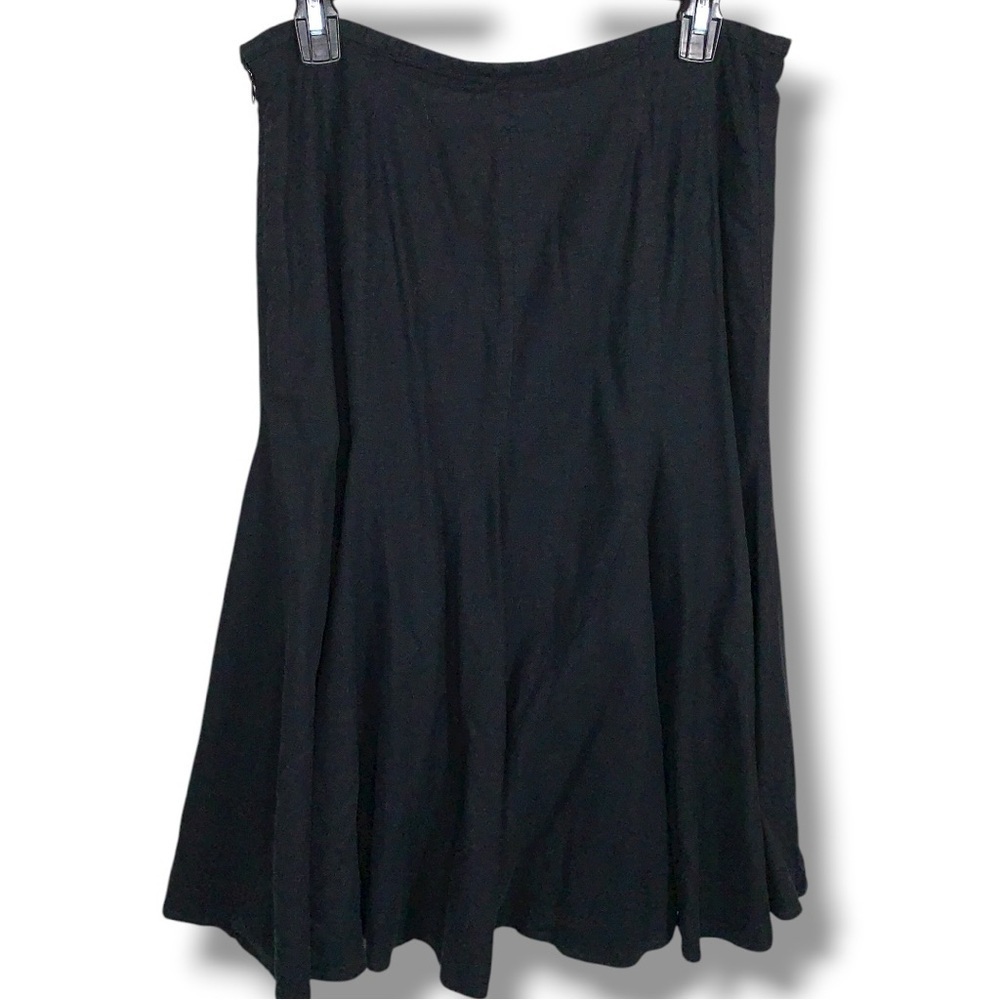 Petite 8 Ann Taylor LOFT Linen Skirt Black Trumpet Style Side
Zip Closure